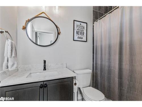 61 Collier Crescent, Angus, ON - Indoor Photo Showing Bathroom