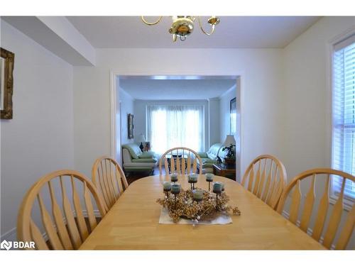 Upper-140 Country Lane, Barrie, ON - Indoor Photo Showing Dining Room