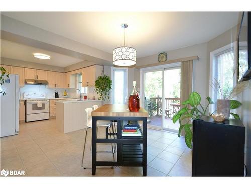 Upper-140 Country Lane, Barrie, ON - Indoor Photo Showing Other Room