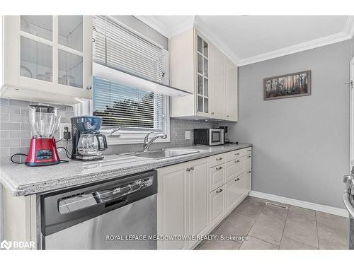 36 Fawell Avenue, St. Catharines, ON - Indoor Photo Showing Kitchen