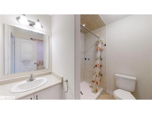 606 Haylock Gardens, Peterborough, ON - Indoor Photo Showing Bathroom