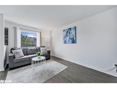 17 Gadwall Avenue, Barrie, ON - Indoor Photo Showing Living Room