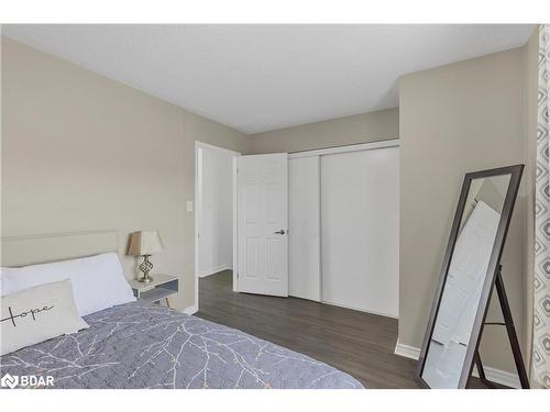 17 Gadwall Avenue, Barrie, ON - Indoor Photo Showing Other Room