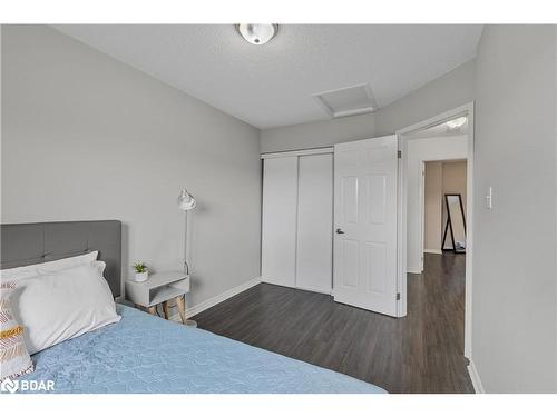 17 Gadwall Avenue, Barrie, ON - Indoor Photo Showing Bedroom