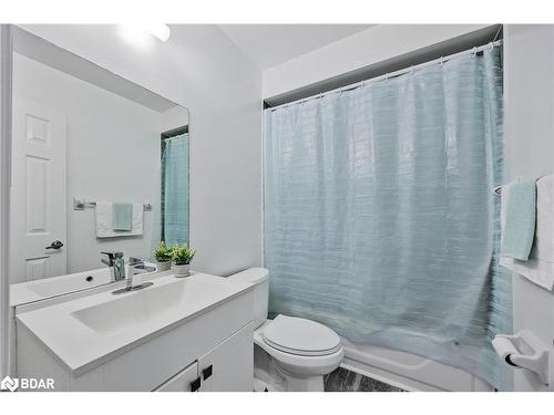 17 Gadwall Avenue, Barrie, ON - Indoor Photo Showing Bathroom