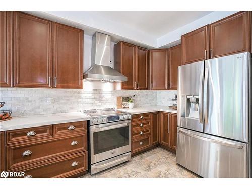 64 Westminster Circle, Barrie, ON - Indoor Photo Showing Kitchen