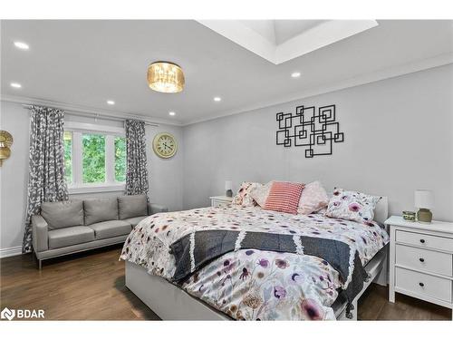 35 Pooles Road, Springwater, ON - Indoor Photo Showing Bedroom