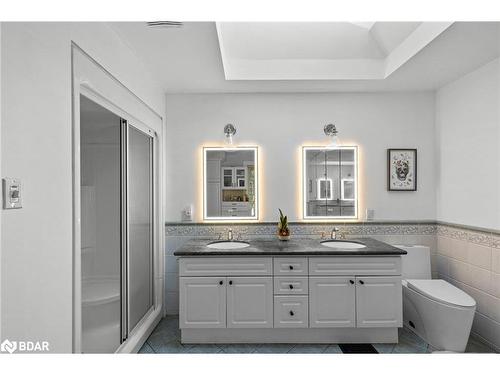 35 Pooles Road, Springwater, ON - Indoor Photo Showing Bathroom