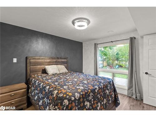 35 Pooles Road, Springwater, ON - Indoor Photo Showing Bedroom