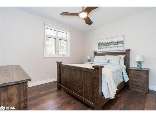 4245 Delta Road, Severn Bridge, ON - Indoor Photo Showing Bedroom