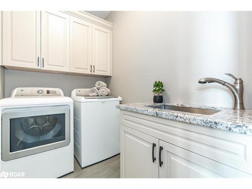 4245 Delta Road, Severn Bridge, ON - Indoor Photo Showing Laundry Room