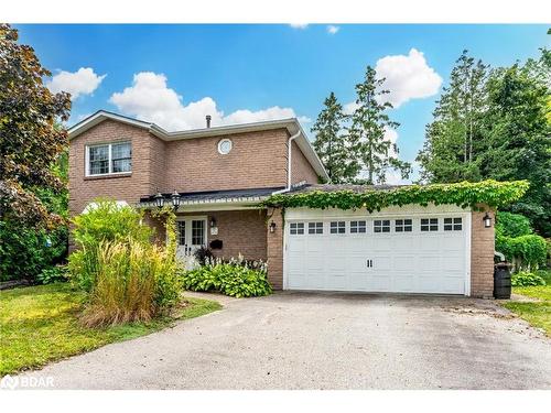 9 Oriole Court, Barrie, ON - Outdoor