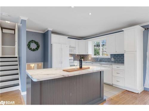 204 Margaret Street, Stayner, ON - Indoor Photo Showing Kitchen