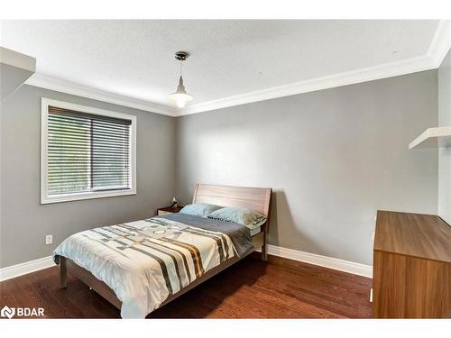 75 Ruffet Drive, Barrie, ON - Indoor Photo Showing Bedroom