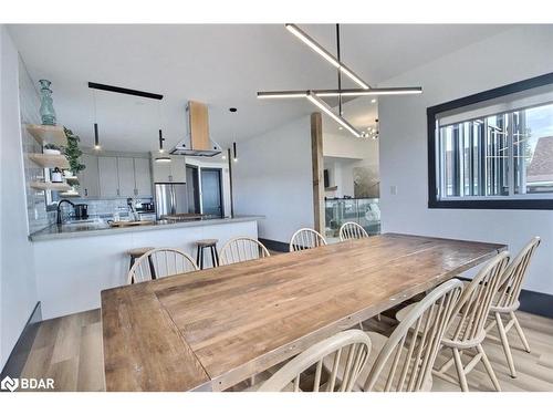 171 Fox Street, Penetanguishene, ON - Indoor Photo Showing Dining Room