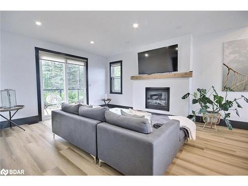 171 Fox Street, Penetanguishene, ON - Indoor Photo Showing Living Room With Fireplace