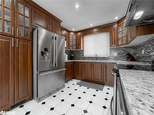 184 Vodden Street, Brampton, ON - Indoor Photo Showing Kitchen