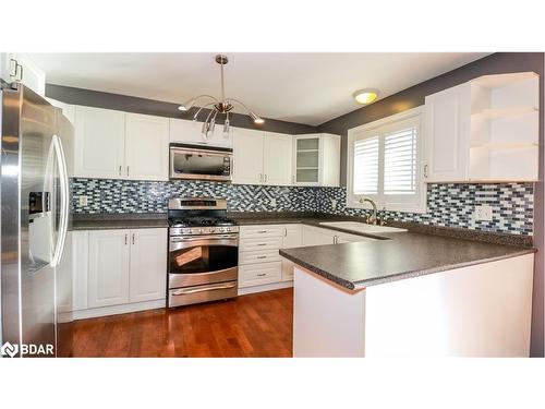 115 Sproule Drive, Barrie, ON - Indoor Photo Showing Kitchen