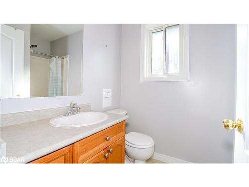 115 Sproule Drive, Barrie, ON - Indoor Photo Showing Bathroom