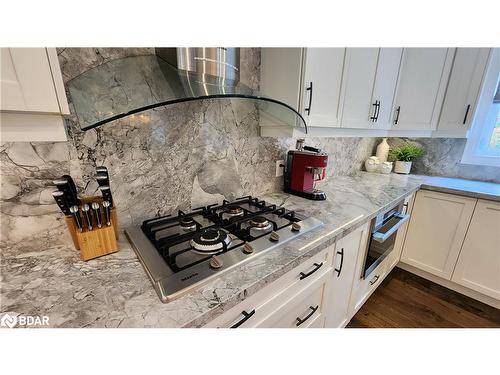 57 Chartwell Crescent, Keswick, ON - Indoor Photo Showing Kitchen