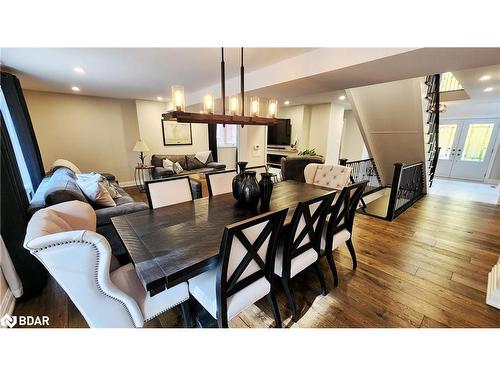 57 Chartwell Crescent, Keswick, ON - Indoor Photo Showing Dining Room