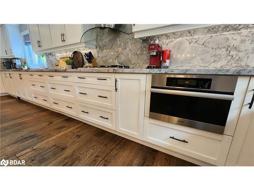 57 Chartwell Crescent, Keswick, ON - Indoor Photo Showing Kitchen