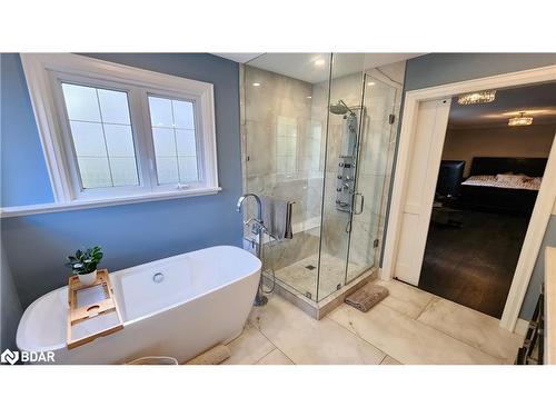 57 Chartwell Crescent, Keswick, ON - Indoor Photo Showing Bathroom