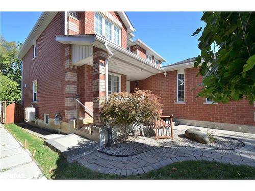 Lower-140 Country Lane, Barrie, ON - Outdoor With Exterior