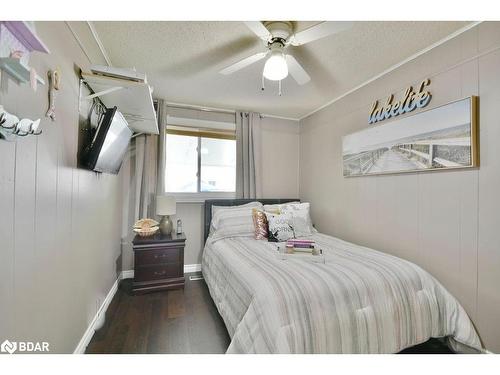 624 Bayview Drive, Midland, ON - Indoor Photo Showing Bedroom