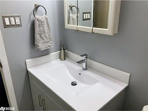 624 Bayview Drive, Midland, ON - Indoor Photo Showing Bathroom