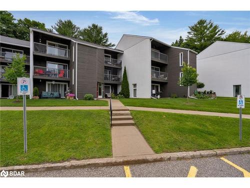 303-1102 Horseshoe Valley Road W, Horseshoe Valley, ON - Outdoor With Balcony With Facade