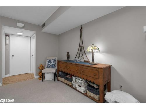 303-1102 Horseshoe Valley Road W, Horseshoe Valley, ON - Indoor