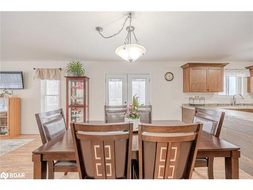 1524 Mount Stephen Road, Coldwater, ON - Indoor Photo Showing Dining Room