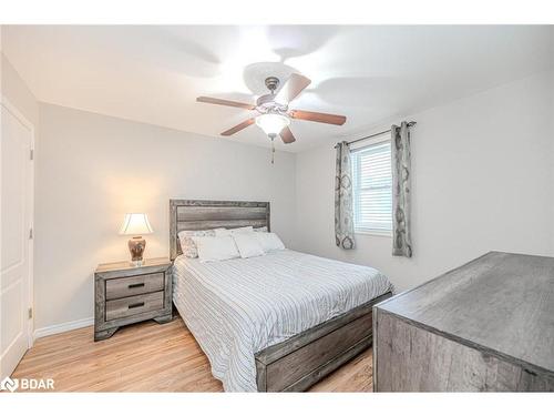 1524 Mount Stephen Road, Coldwater, ON - Indoor Photo Showing Bedroom