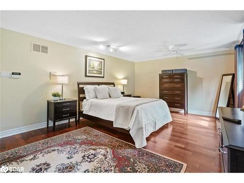 25 Grand Forest Drive, Barrie, ON - Indoor Photo Showing Bedroom