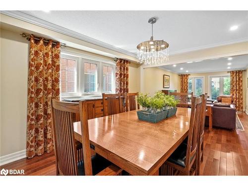 25 Grand Forest Drive, Barrie, ON - Indoor Photo Showing Dining Room