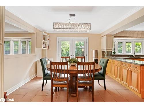 25 Grand Forest Drive, Barrie, ON - Indoor Photo Showing Dining Room