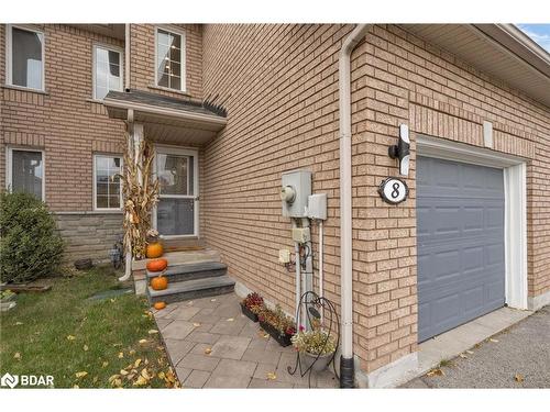 8 Ridwell Street, Barrie, ON - Outdoor