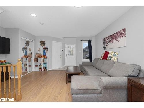 8 Ridwell Street, Barrie, ON - Indoor Photo Showing Living Room