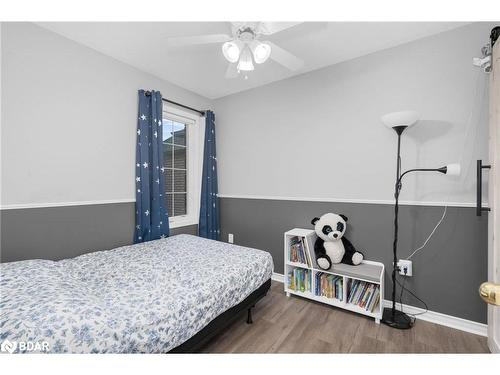 8 Ridwell Street, Barrie, ON - Indoor Photo Showing Bedroom