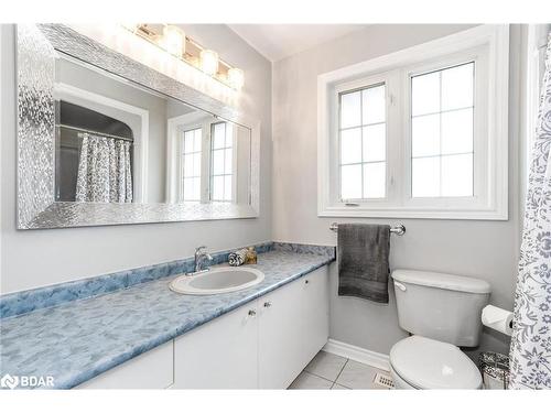 121 Nicholson Drive, Barrie, ON - Indoor Photo Showing Bathroom