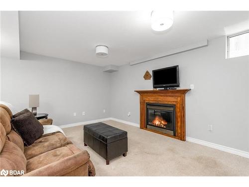 121 Nicholson Drive, Barrie, ON - Indoor Photo Showing Living Room With Fireplace