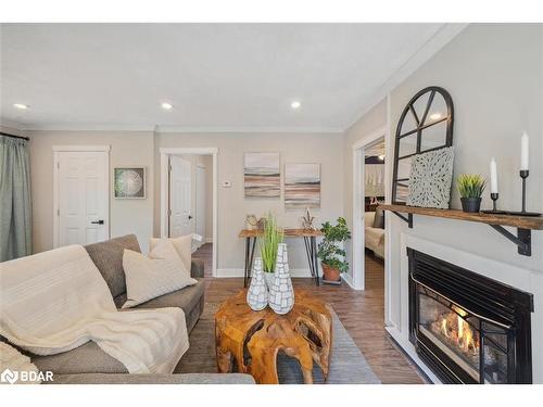 787 Churchill Lane, Georgina, ON - Indoor Photo Showing Living Room With Fireplace