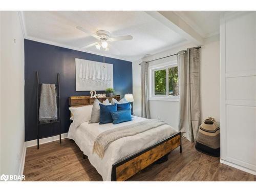 787 Churchill Lane, Georgina, ON - Indoor Photo Showing Bedroom