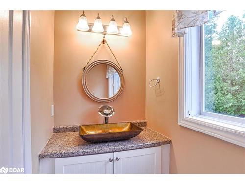 14-30 Laguna Parkway, Brechin, ON - Indoor Photo Showing Bathroom