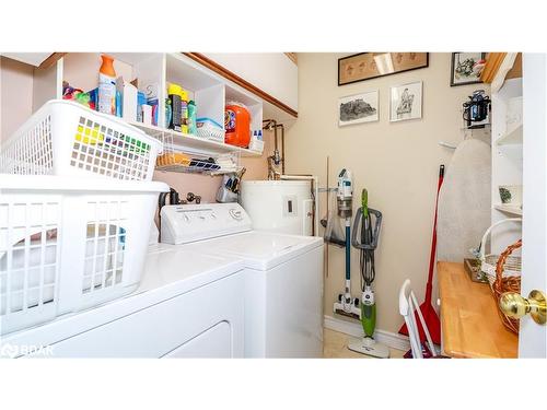 305-131 Clapperton Street, Barrie, ON - Indoor Photo Showing Laundry Room