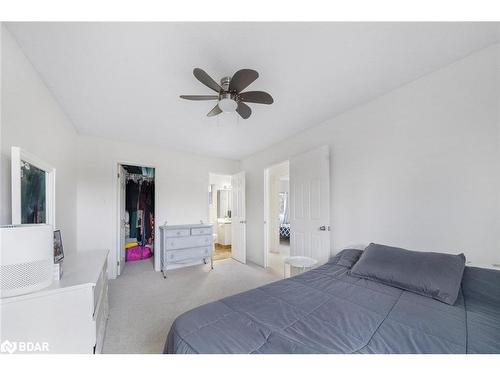 118 Churchland Drive, Barrie, ON - Indoor Photo Showing Bedroom