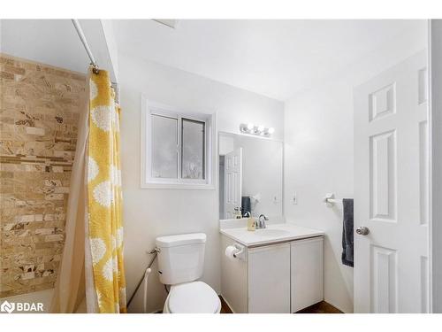 118 Churchland Drive, Barrie, ON - Indoor Photo Showing Bathroom