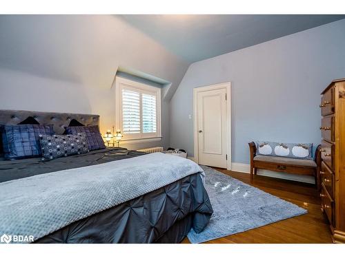 60 High Street, Barrie, ON - Indoor Photo Showing Bedroom