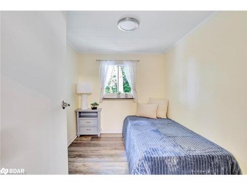 99 River Road, Brampton, ON - Indoor Photo Showing Bedroom